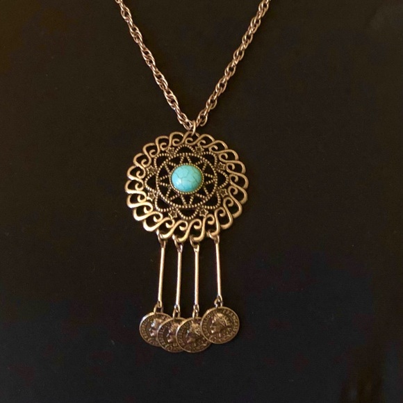 Antique gold boho necklace with faux turquoise - Picture 4 of 6